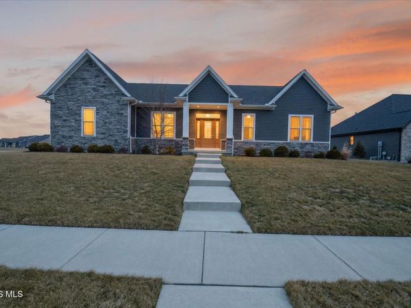 15573 John F Mccarthy Way, Perrysburg, OH 43551