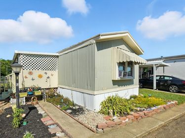 678 Robinson Road SE, Unit Lot 13, Washington Court House, OH 43160