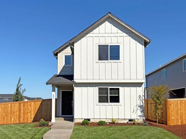 736 Merriott Ln, Woodburn, OR 97071