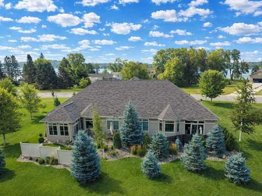 1904 Bridgeview Boulevard, Detroit Lakes, MN 56501