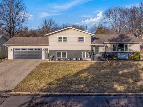 311 N Manyaska Street, Sherburn, MN 56171