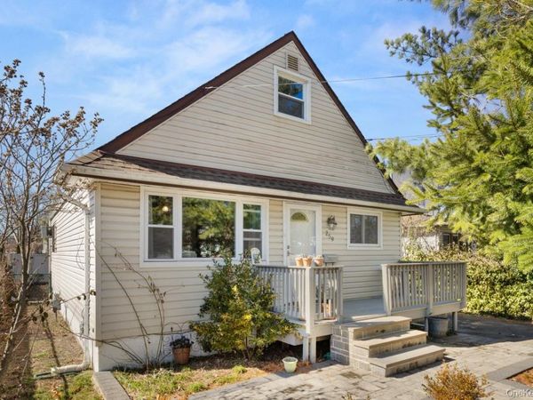 259 Waldo Street, Copiague, NY 11726