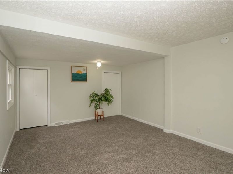 398 Snyder Avenue , Barberton, OH 44203 Photo 13