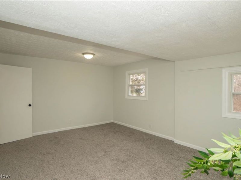 398 Snyder Avenue , Barberton, OH 44203 Photo 14