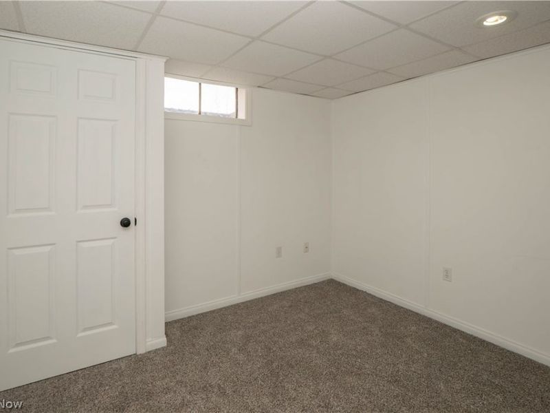 398 Snyder Avenue , Barberton, OH 44203 Photo 22