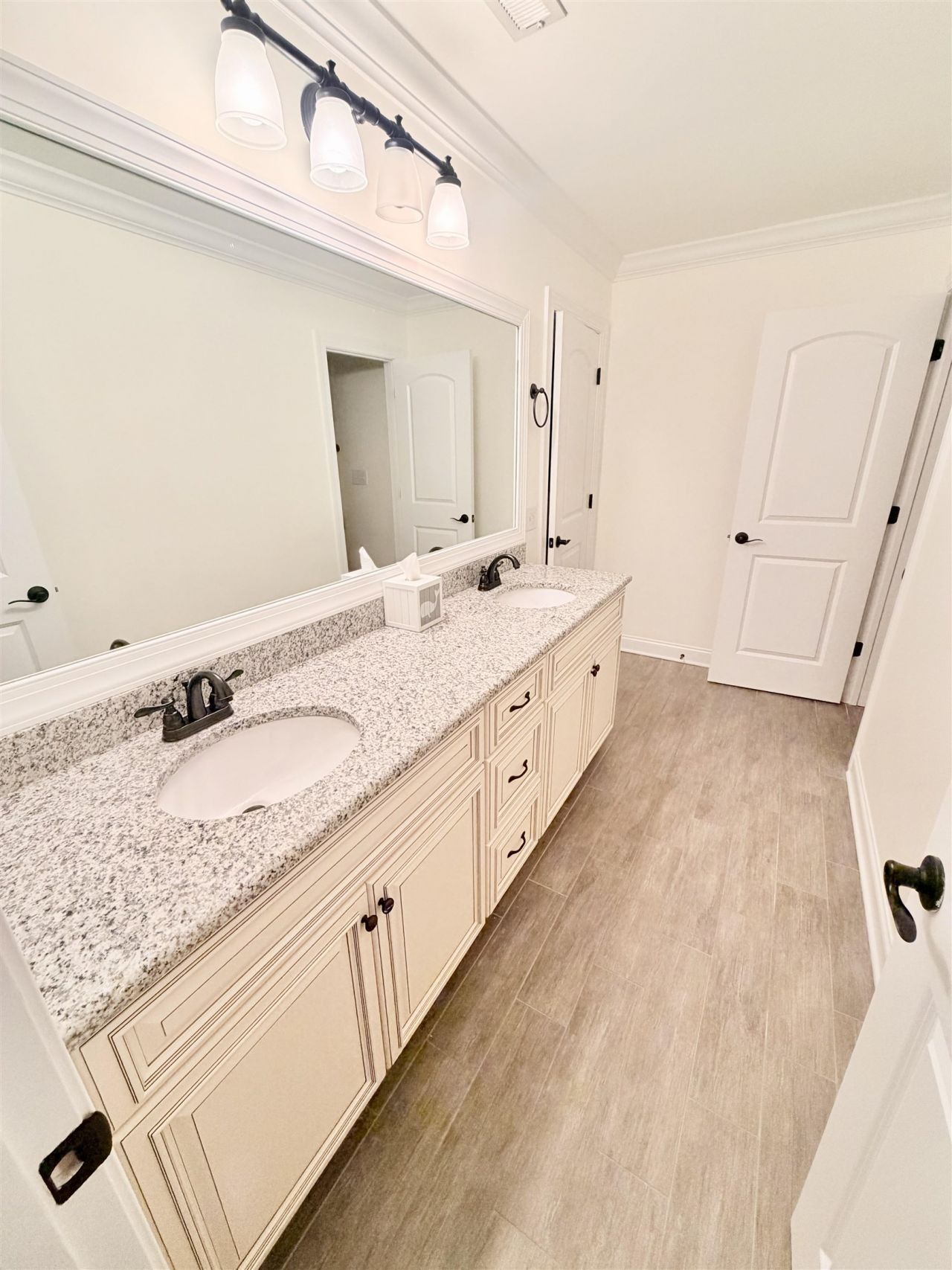 504 Saint Julian Ln. Photo 24