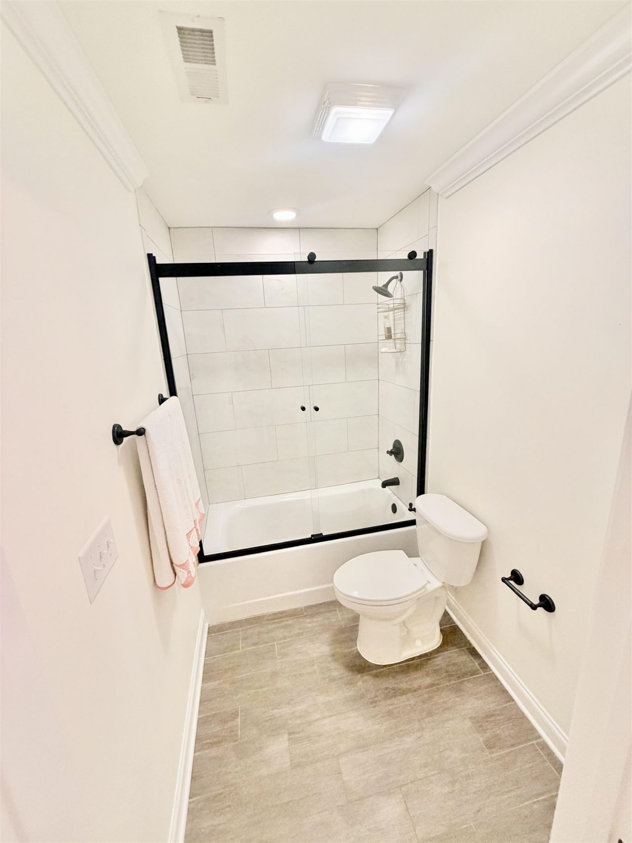 504 Saint Julian Ln. Photo 25