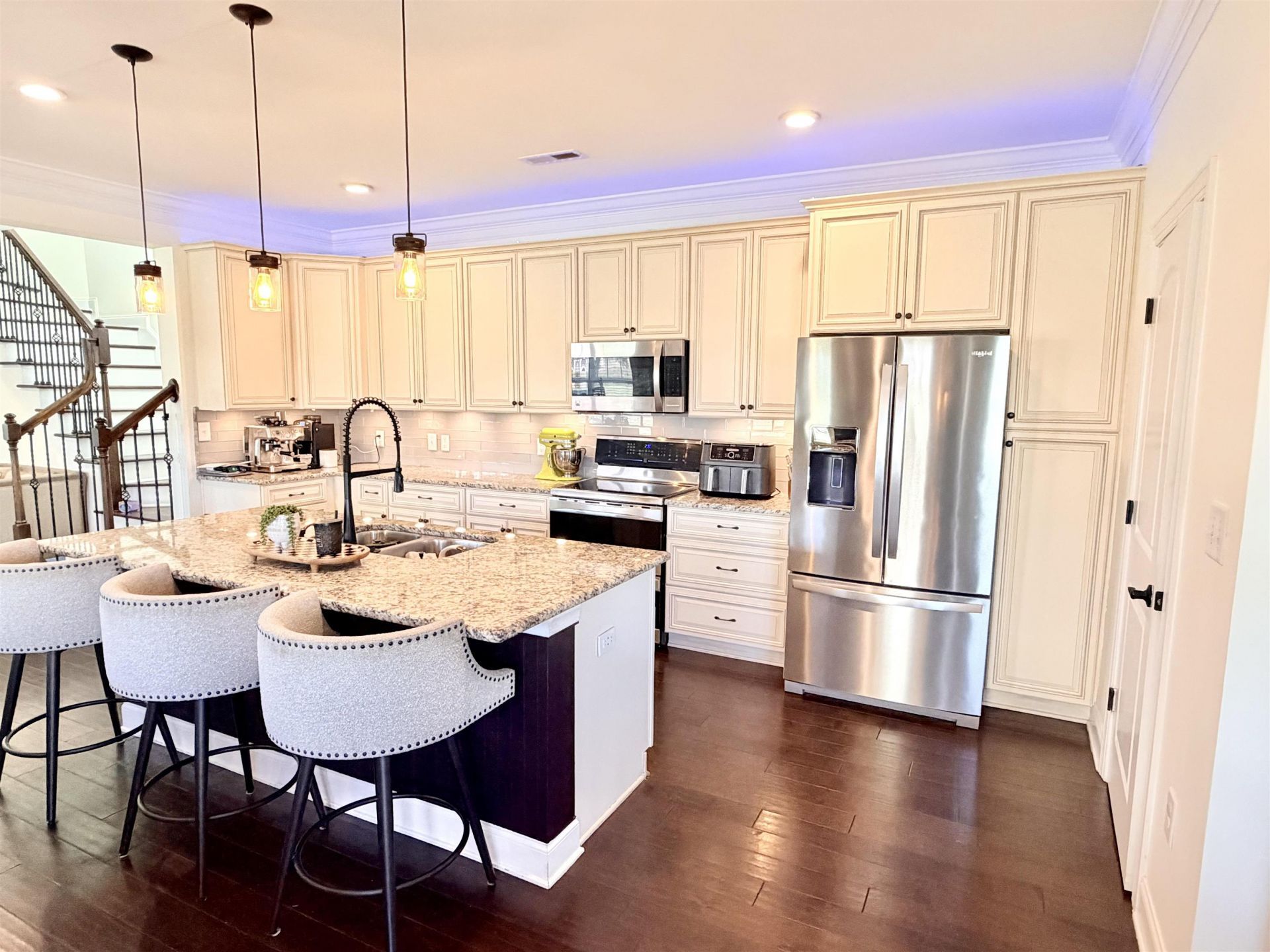 504 Saint Julian Ln. Photo 9
