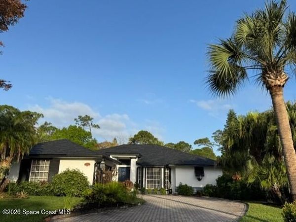 3941 58th Circle , Vero Beach, FL 32966