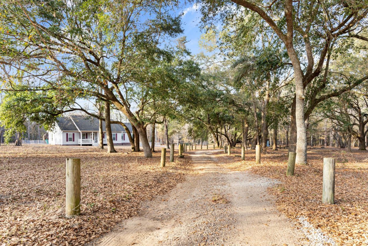 138 Sunnyvale Court Photo 1