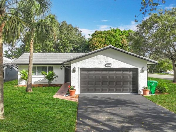 8977 NW 21st Ct , Coral Springs, FL 33071