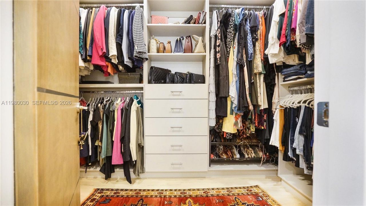 3075 Mary St, Miami, FL 33133 Photo