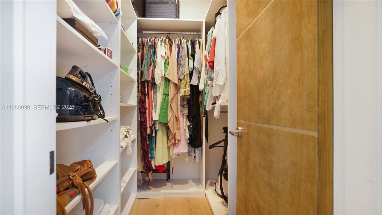 3075 Mary St, Miami, FL 33133 Photo