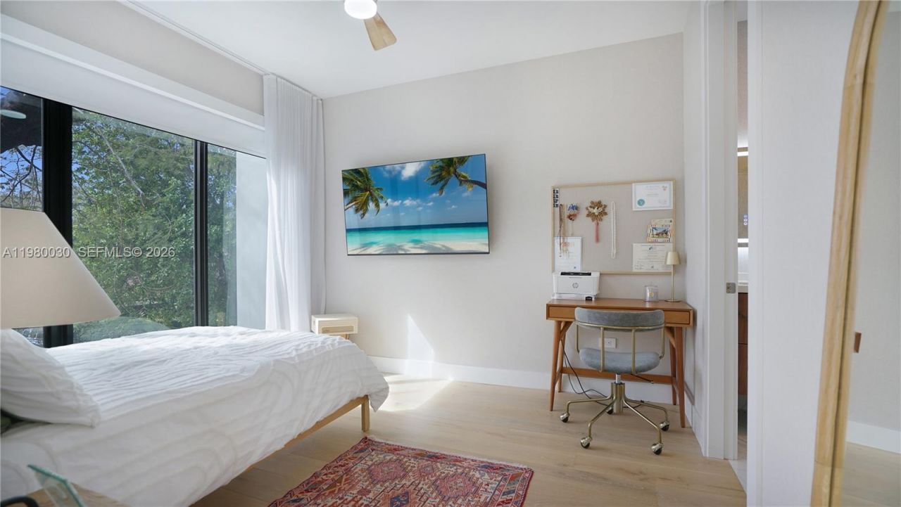 3075 Mary St, Miami, FL 33133 Photo