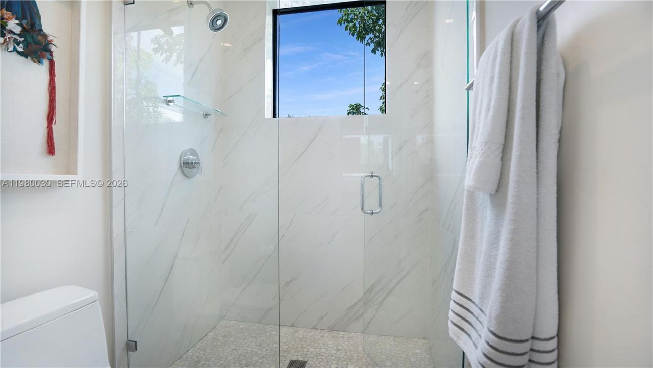 3075 Mary St, Miami, FL 33133 Photo