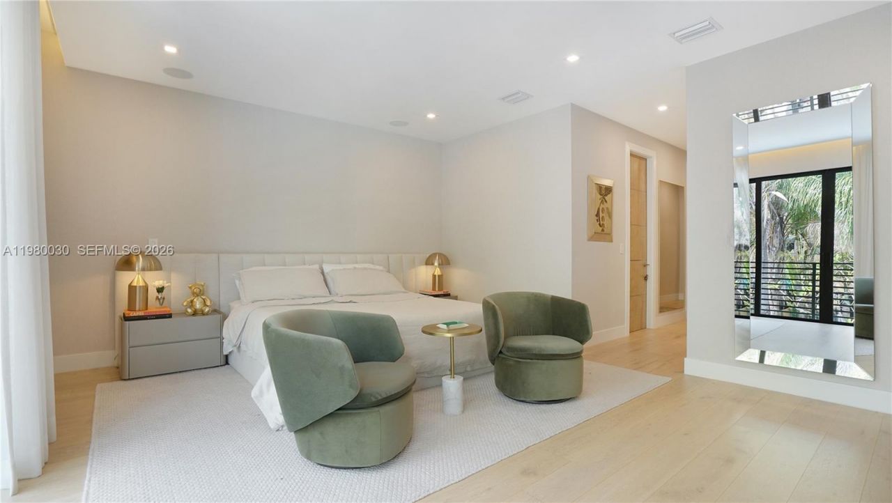 3075 Mary St, Miami, FL 33133 Photo