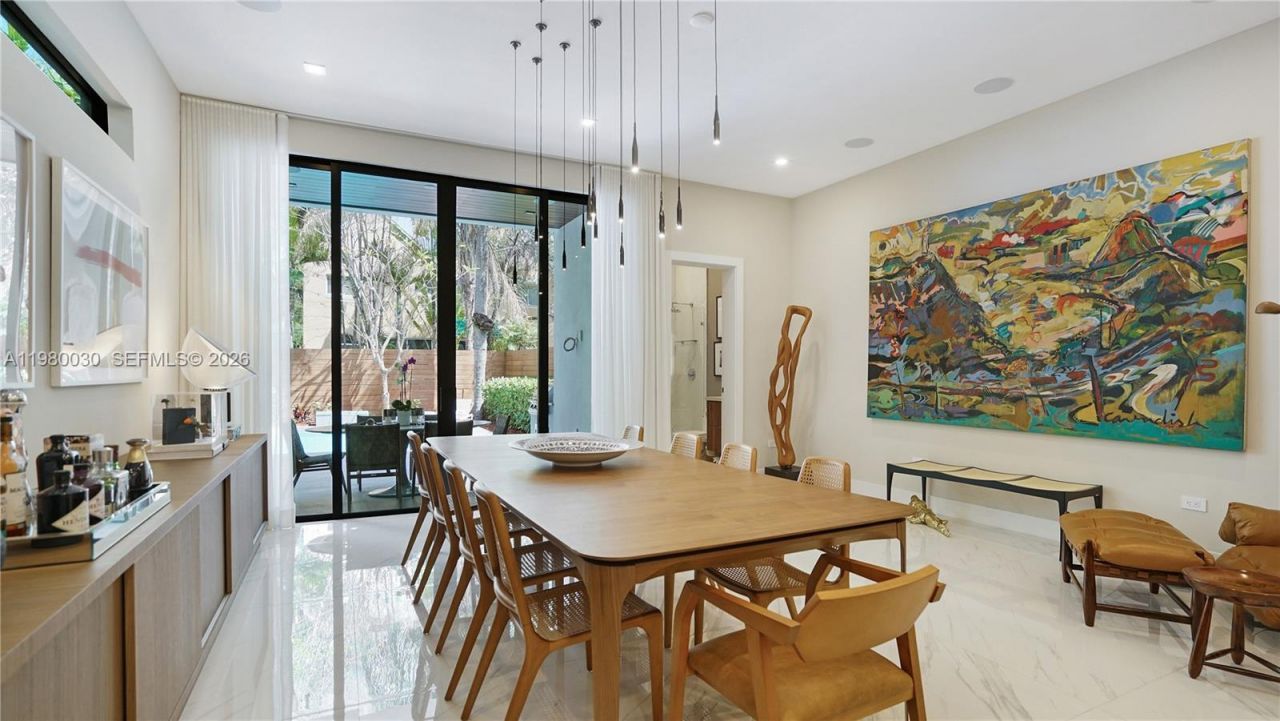 3075 Mary St, Miami, FL 33133 Photo