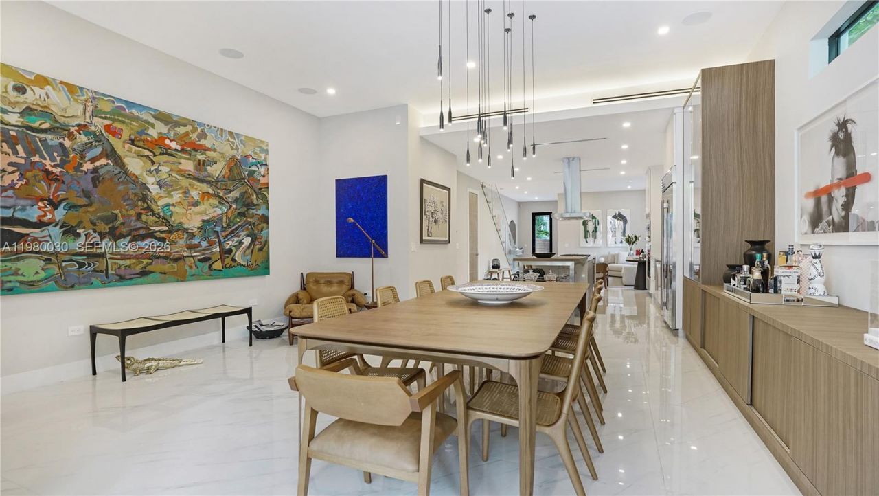 3075 Mary St, Miami, FL 33133 Photo