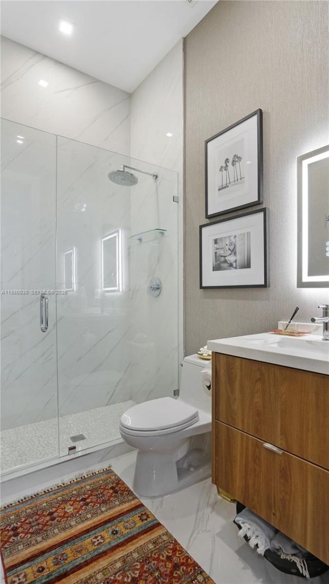 3075 Mary St, Miami, FL 33133 Photo