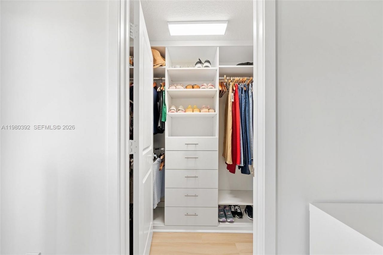 4648 NW 83rd Ave , Doral, FL 33166 Photo