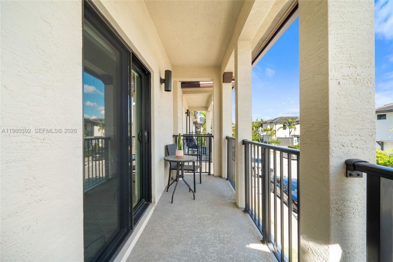 4648 NW 83rd Ave , Doral, FL 33166 Photo