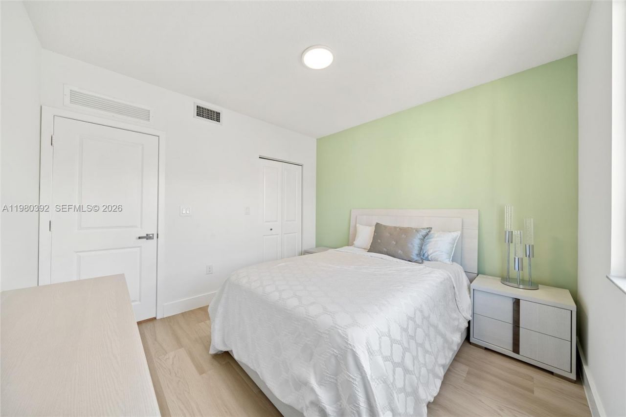 4648 NW 83rd Ave , Doral, FL 33166 Photo