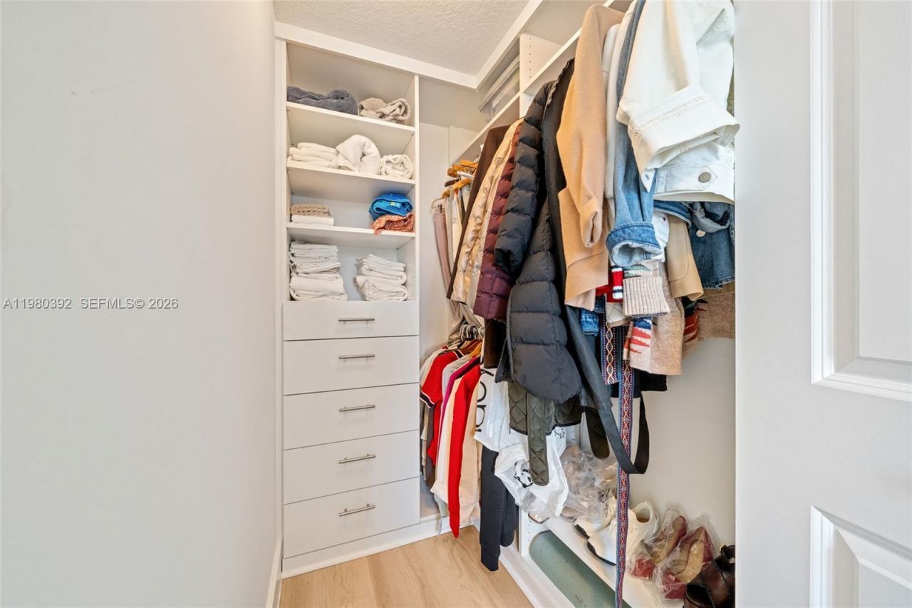 4648 NW 83rd Ave , Doral, FL 33166 Photo