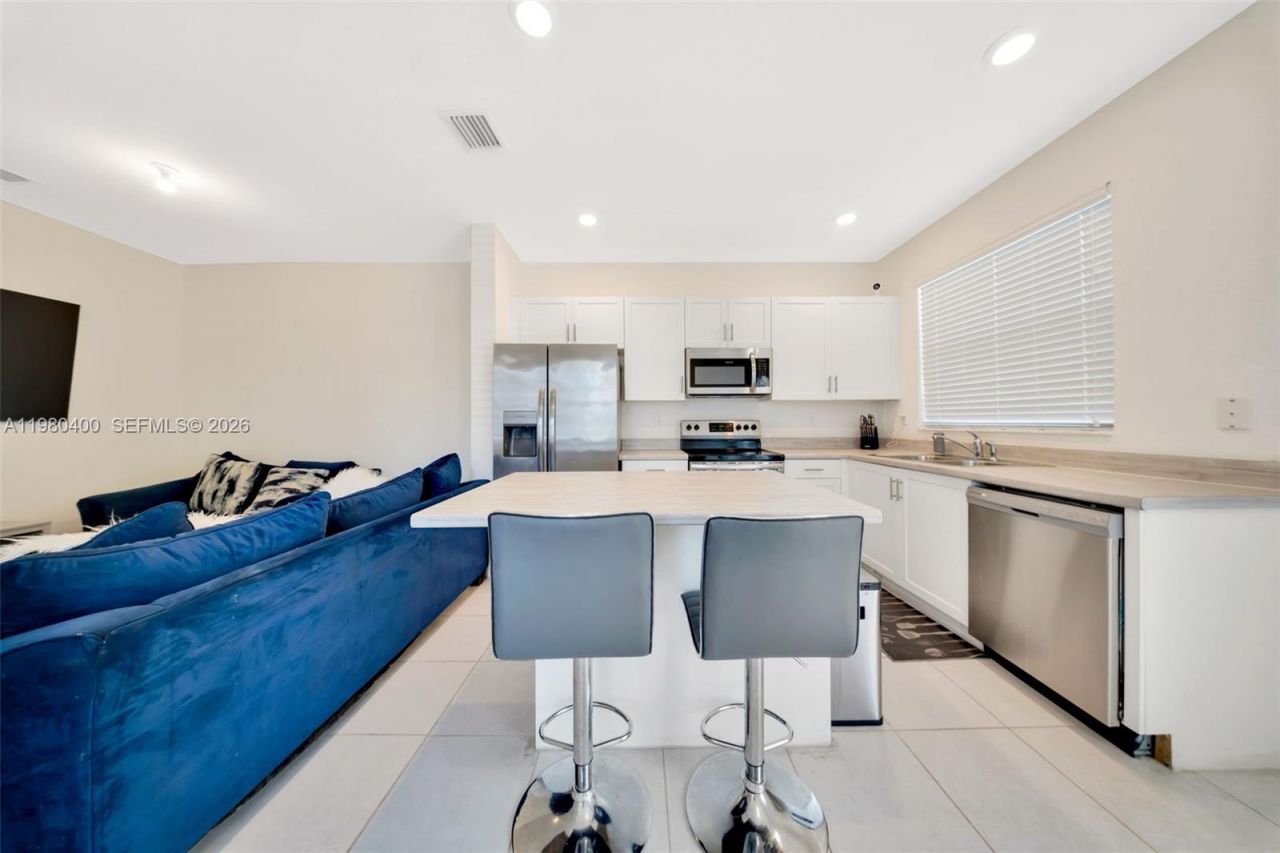 2699 SE 19th St , Homestead, FL 33035 Photo