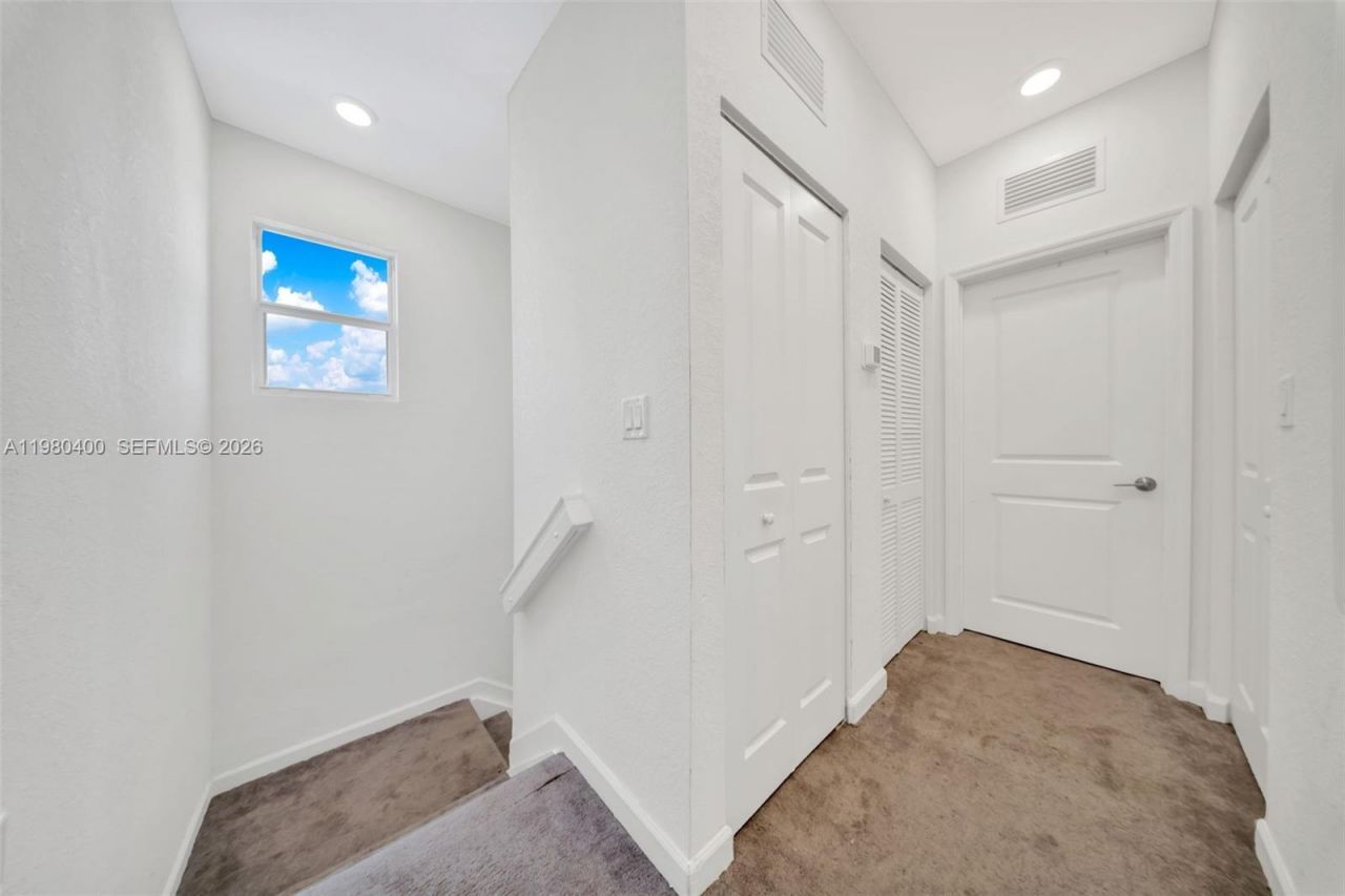 2699 SE 19th St , Homestead, FL 33035 Photo