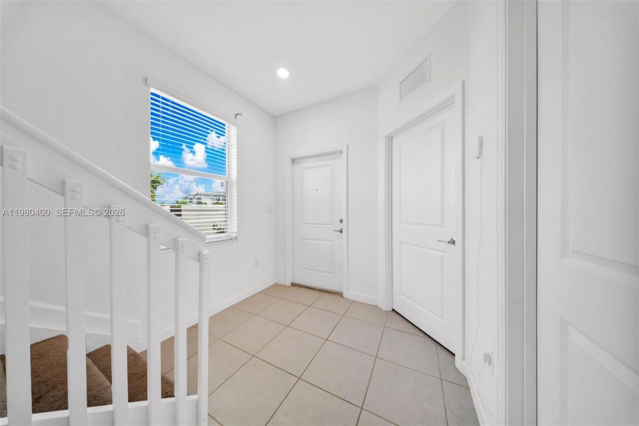 2699 SE 19th St , Homestead, FL 33035 Photo