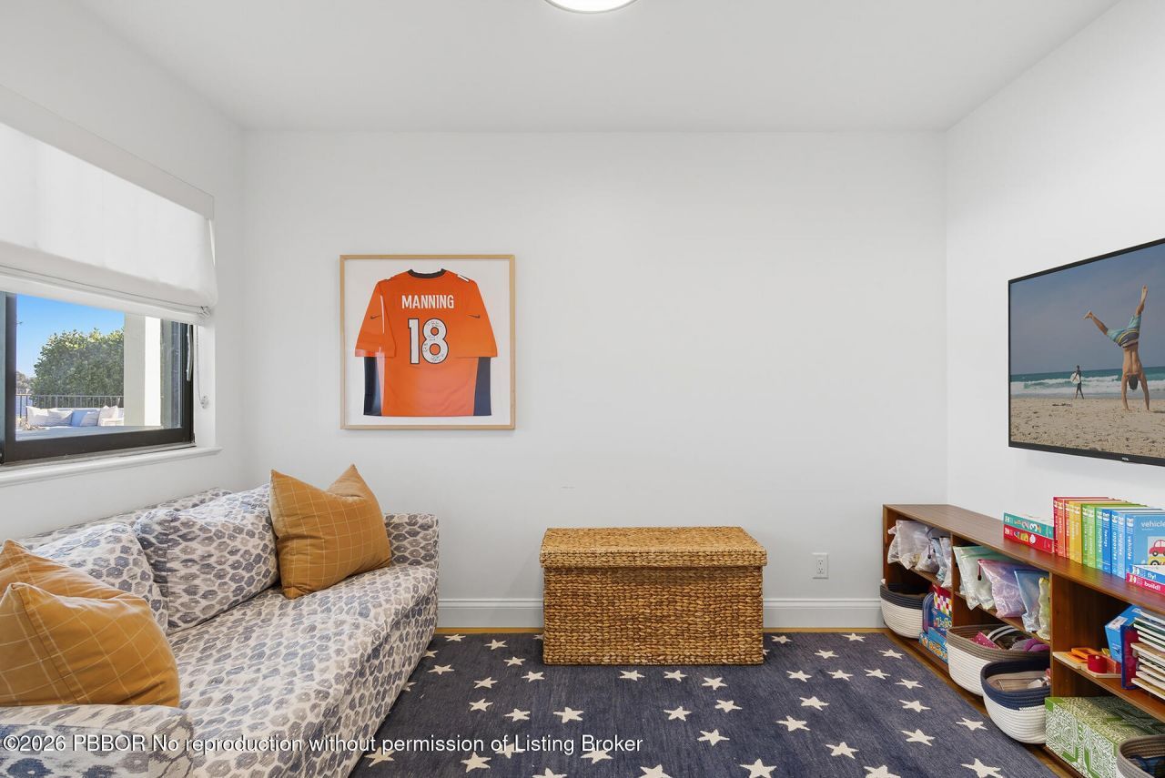 2308 Embassy Drive, West Palm Beach, FL 33401 Photo