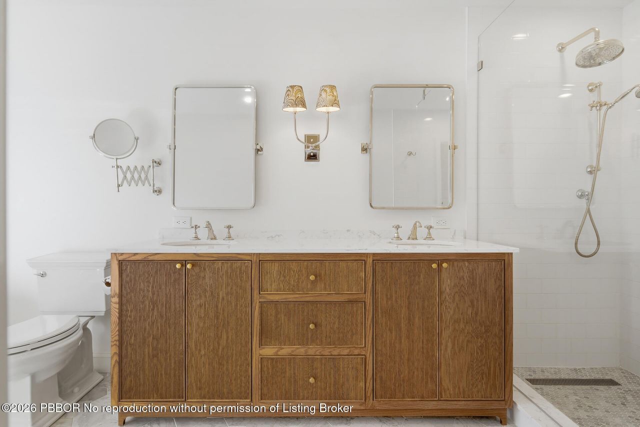 2308 Embassy Drive, West Palm Beach, FL 33401 Photo