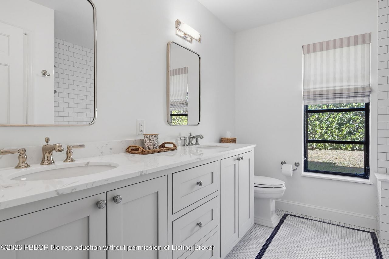 2308 Embassy Drive, West Palm Beach, FL 33401 Photo