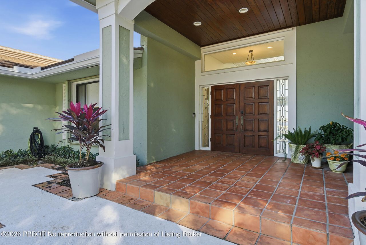 2308 Embassy Drive, West Palm Beach, FL 33401 Photo