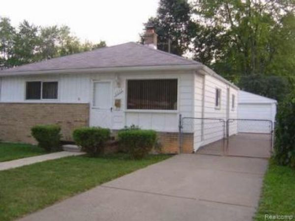 4932 Pelham Street, Dearborn Heights, MI 48125