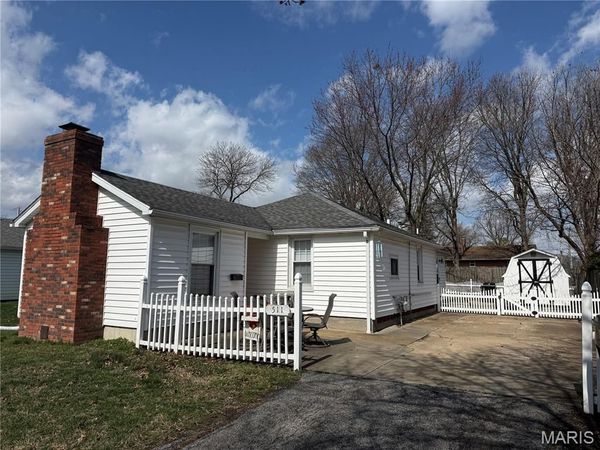 511 E South 2nd Street , Red Bud, IL 62278