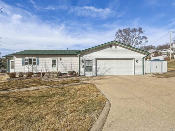 2501 7th, Sioux City, IA 51105