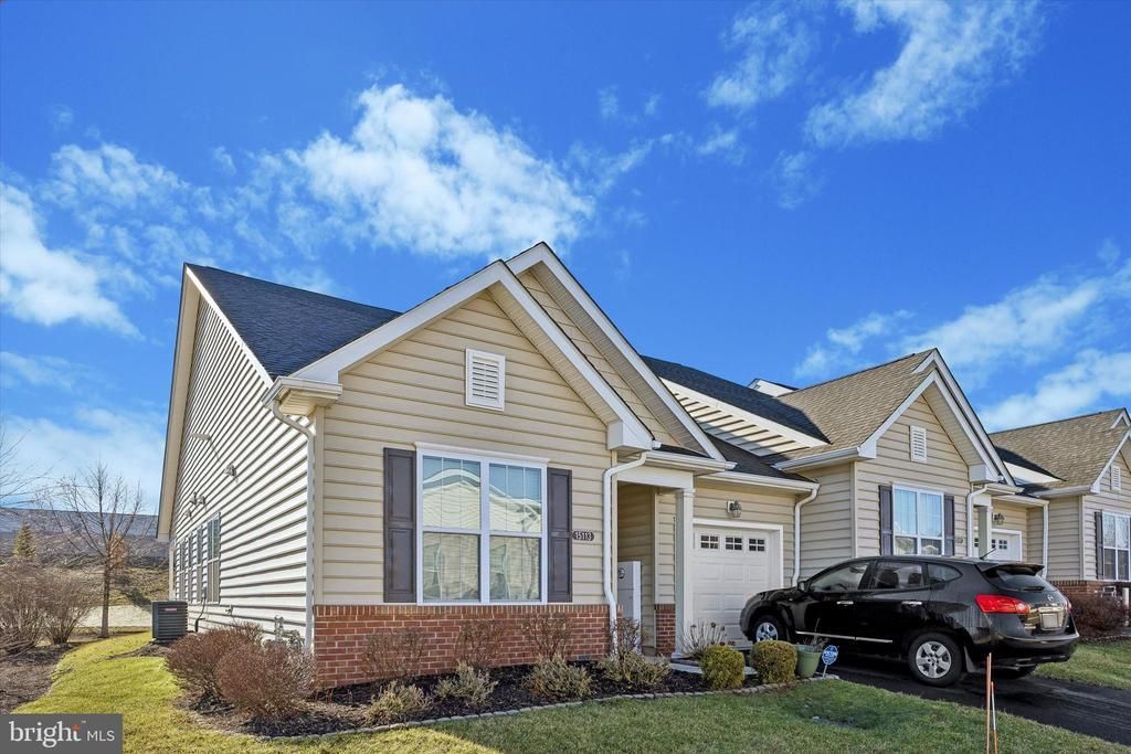 15113 Wildflower Way, Philadelphia, PA 19116 Main Photo