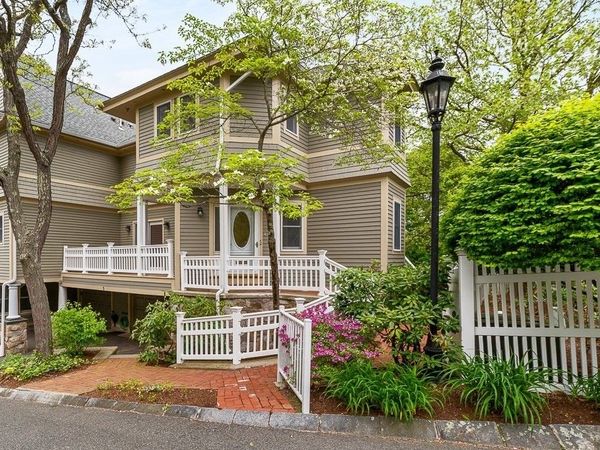 21 Pine Street, Unit 5, Manchester, MA 01944