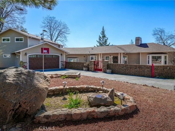 9183 Fox, Cobb, CA 95426