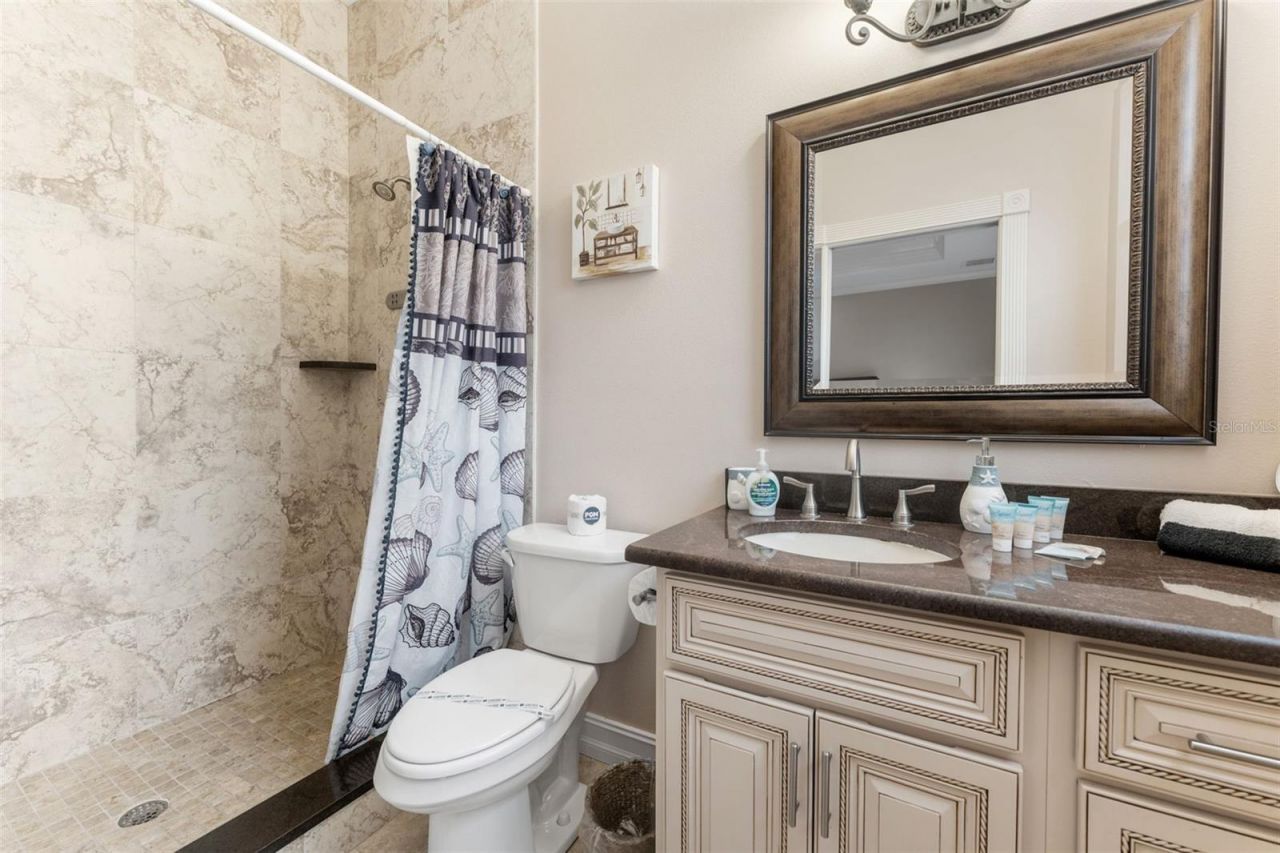 201 54th Street , Holmes Beach, FL 34217 Photo