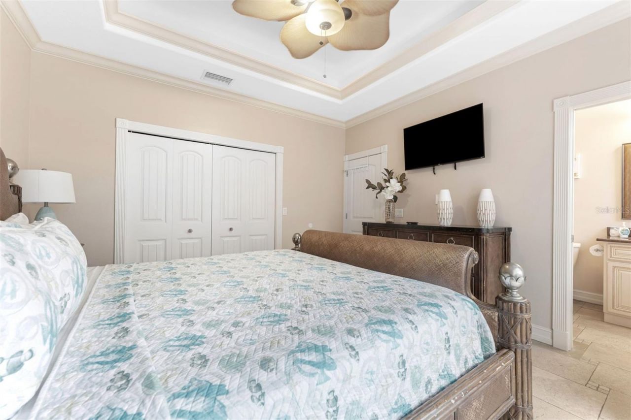 201 54th Street , Holmes Beach, FL 34217 Photo