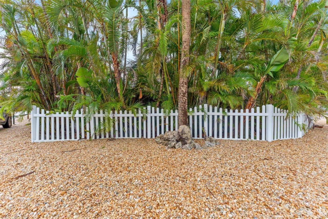 201 54th Street , Holmes Beach, FL 34217 Photo