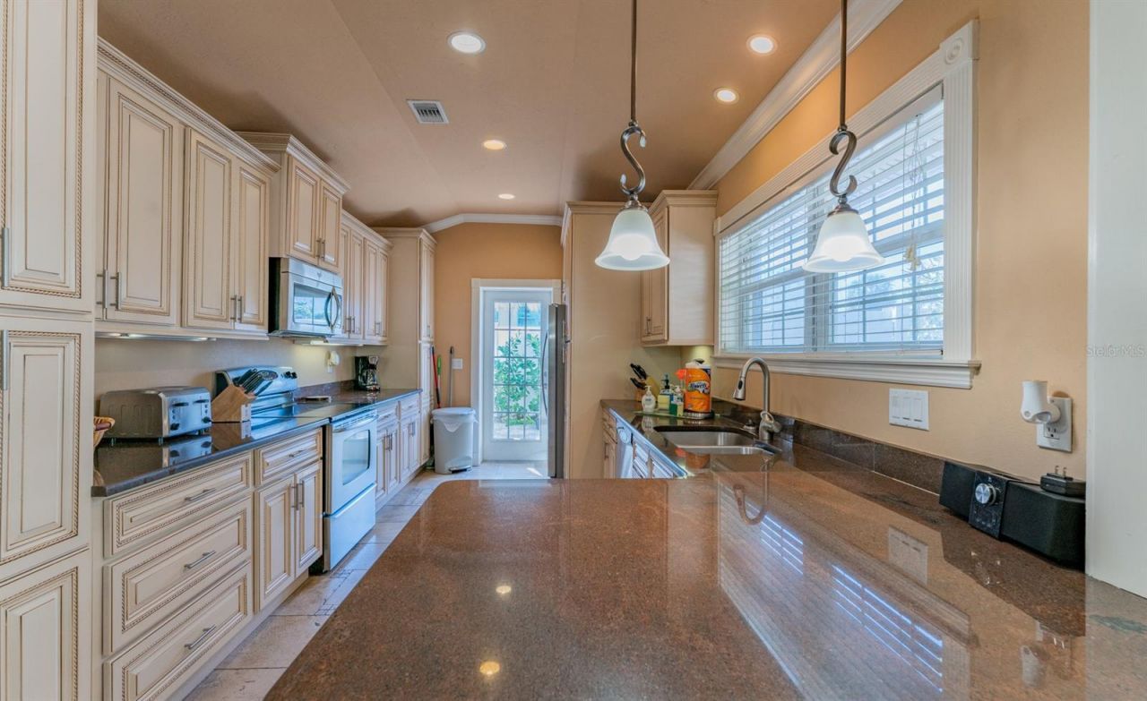 201 54th Street , Holmes Beach, FL 34217 Photo