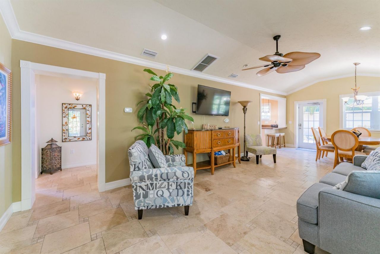 201 54th Street , Holmes Beach, FL 34217 Photo