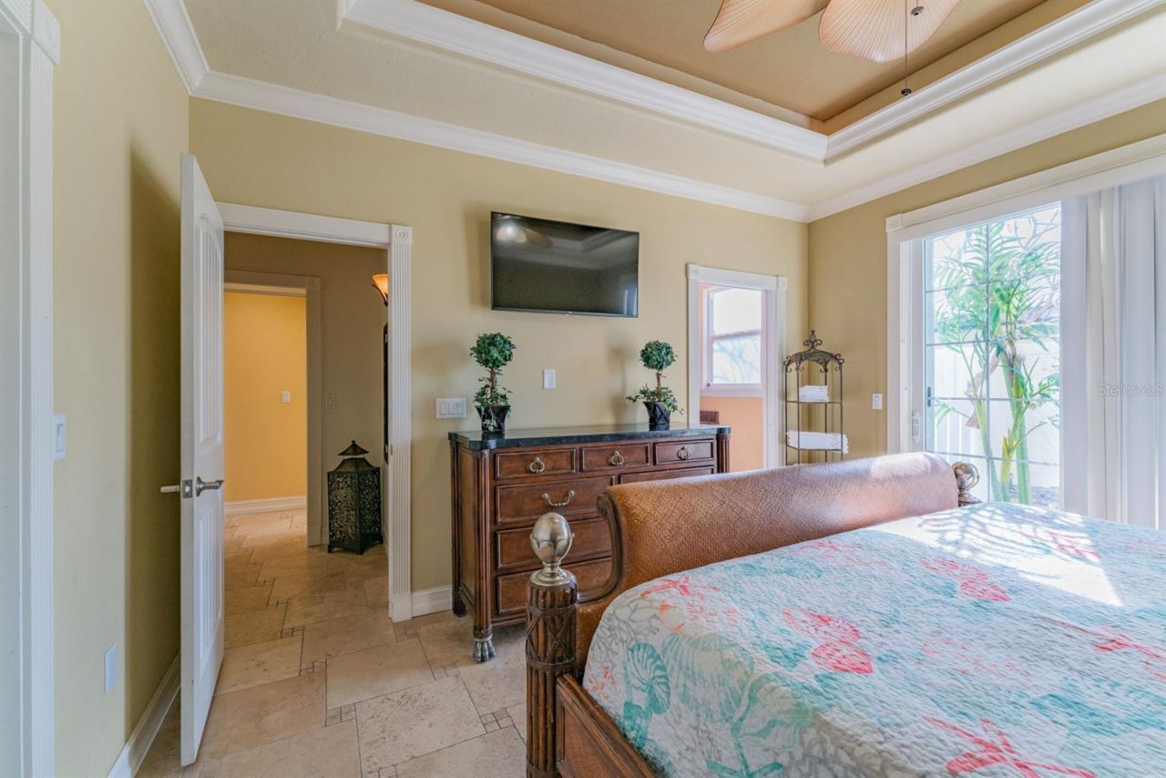 201 54th Street , Holmes Beach, FL 34217 Photo