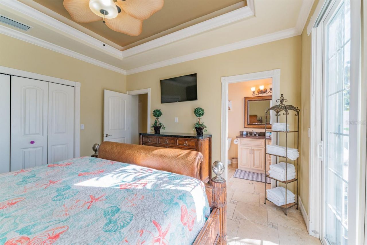 201 54th Street , Holmes Beach, FL 34217 Photo