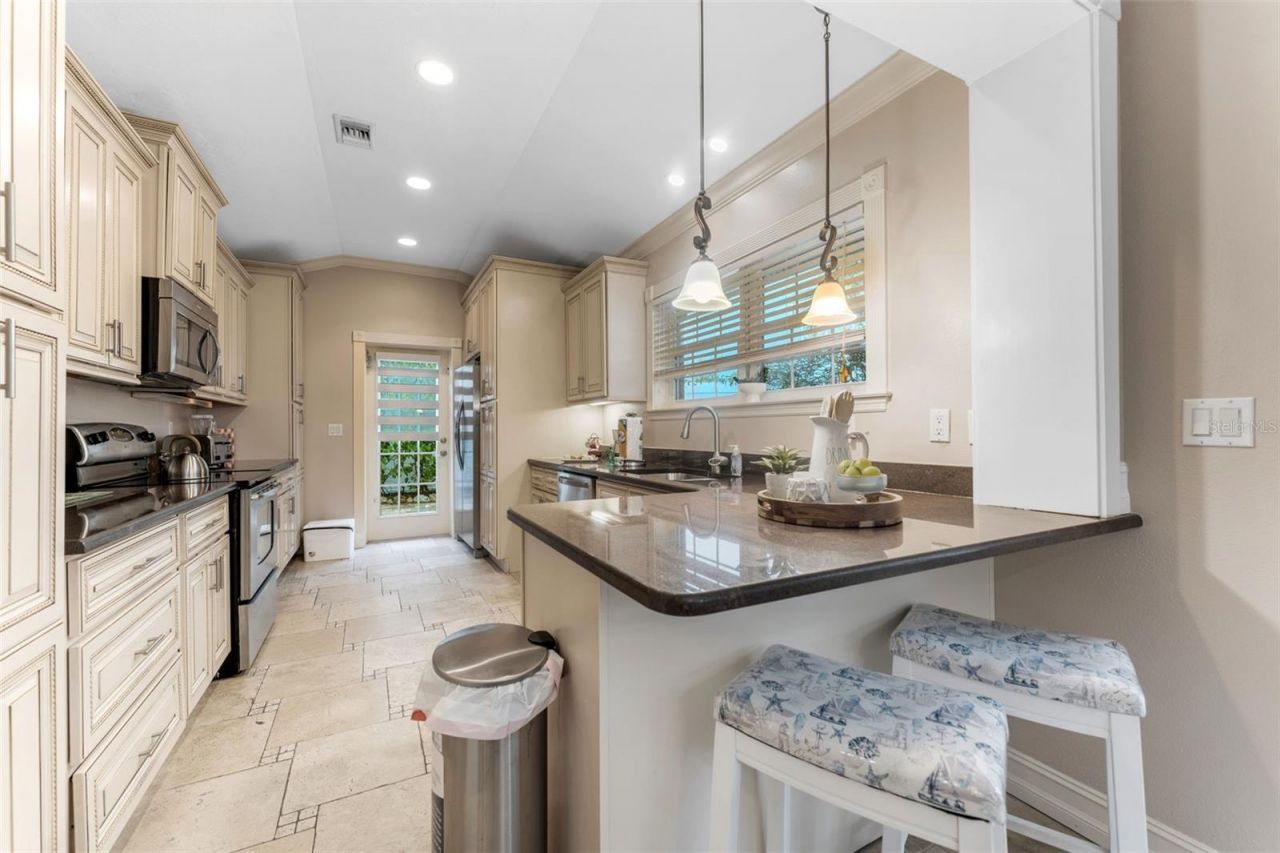 201 54th Street , Holmes Beach, FL 34217 Photo