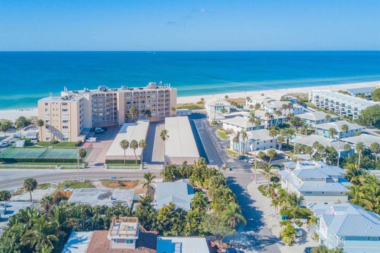 201 54th Street , Holmes Beach, FL 34217 Photo