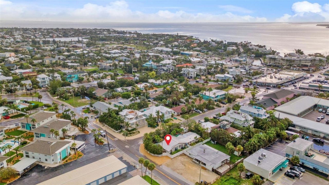 201 54th Street , Holmes Beach, FL 34217 Photo